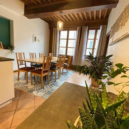 Vaste Appartement Centre Historique De ドール エクステリア 写真